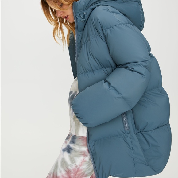 Aritzia Giga Puff 2019-2020 szn GENTLY USED Puffer - Picture 10 of 11